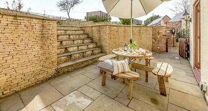 3 bedroom accommodation in Shipton-Under-Wychwood