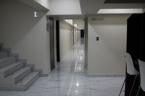 Individually decorated, individually furnished, free WiFi, bed sheets - MISION 11 (Tijuana)