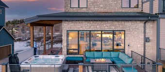 Grand Park Villa 108 I Private Hot Tub I Great Views I Game Room I Discounted Attractions