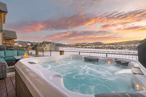 Baignoire à remous extérieure