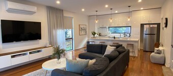 Stunning Lilydale 2 Bedroom Townhouse