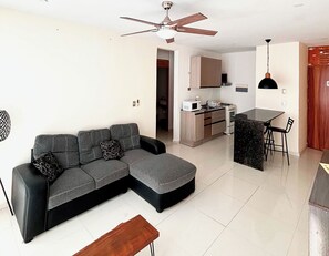 32-inch LCD TV with cable channels, TV