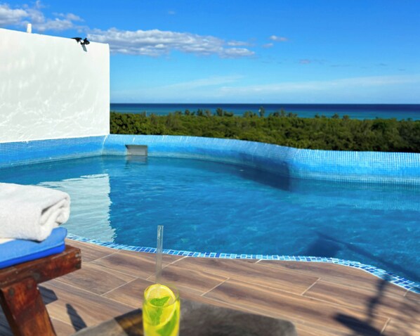 Alberca al aire libre