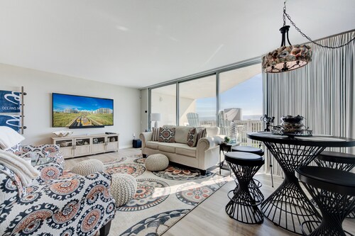 Sandcastle Condominiums Unit 105