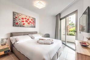 1 bedroom, in-room safe, iron/ironing board, free WiFi
