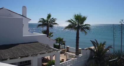 Fantastic Beachfront Apt El Faro - Arkadia Beach 8