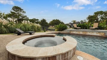 Piscina coberta i piscina climatitzada