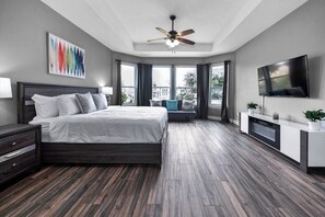 7 chambres, fer et planche à repasser, lit parapluie, Wi-Fi gratuit