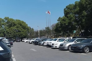 Khuôn viên nơi lưu trú