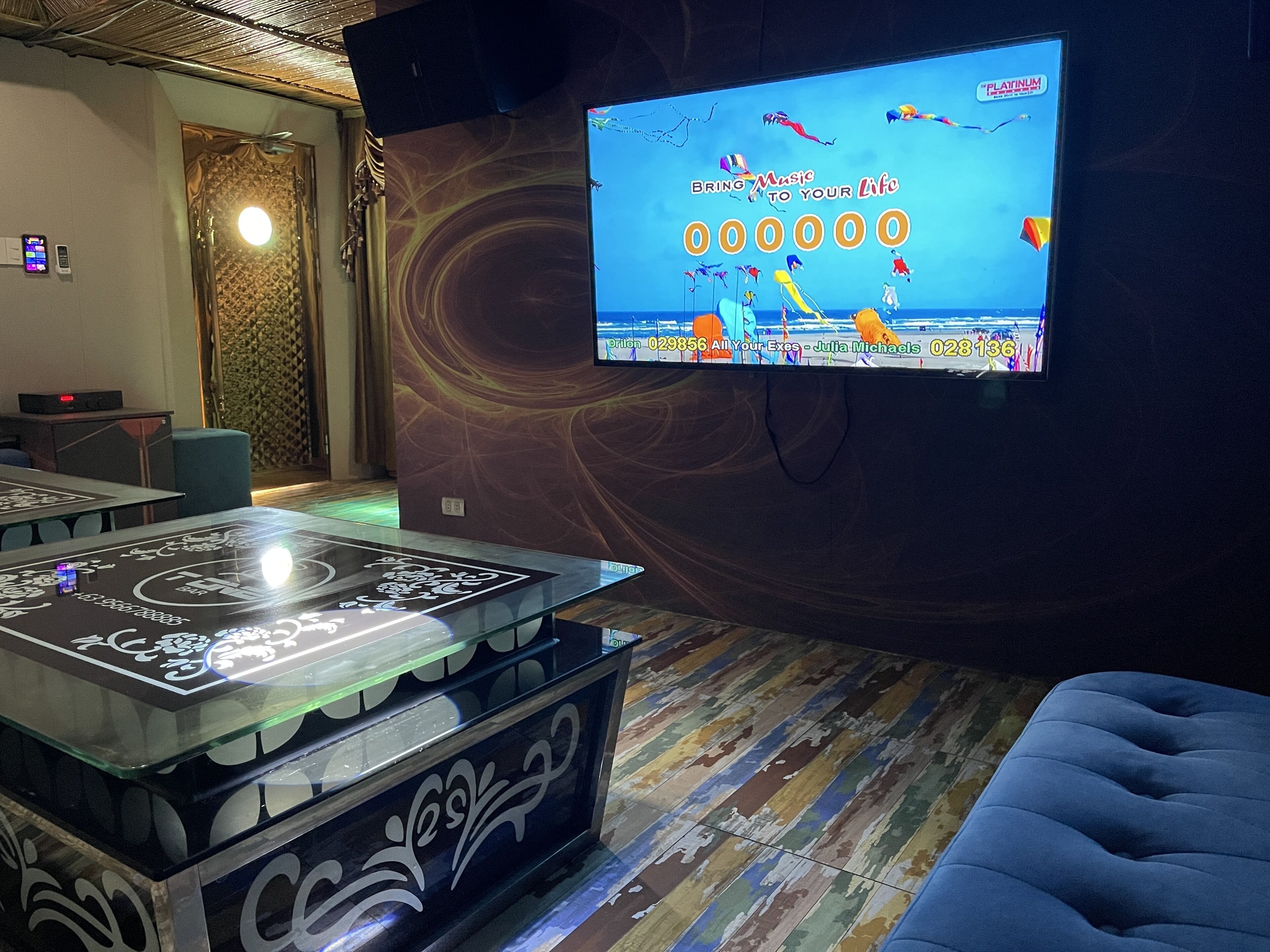 karaoke room