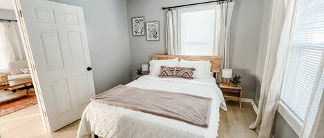 4 chambres, fer et planche à repasser, Wi-Fi gratuit, draps fournis