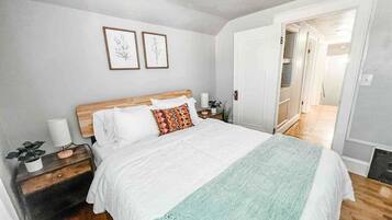 4 Schlafzimmer, Schreibtisch, WLAN, Bettwäsche