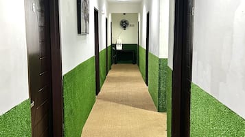 Lorong