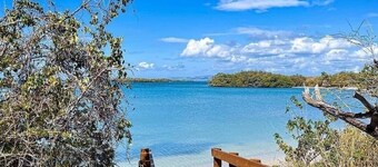 Cozy 1-bedroom apartment in Playa Santa, Guanica with WiFi, AC, Private Parking.
