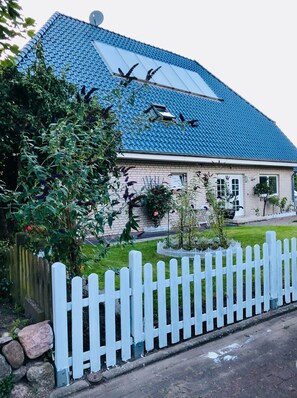 Exterior - Holiday Apartment "Haus Liberty 1" with Balcony and Wi-Fi (Büsum)