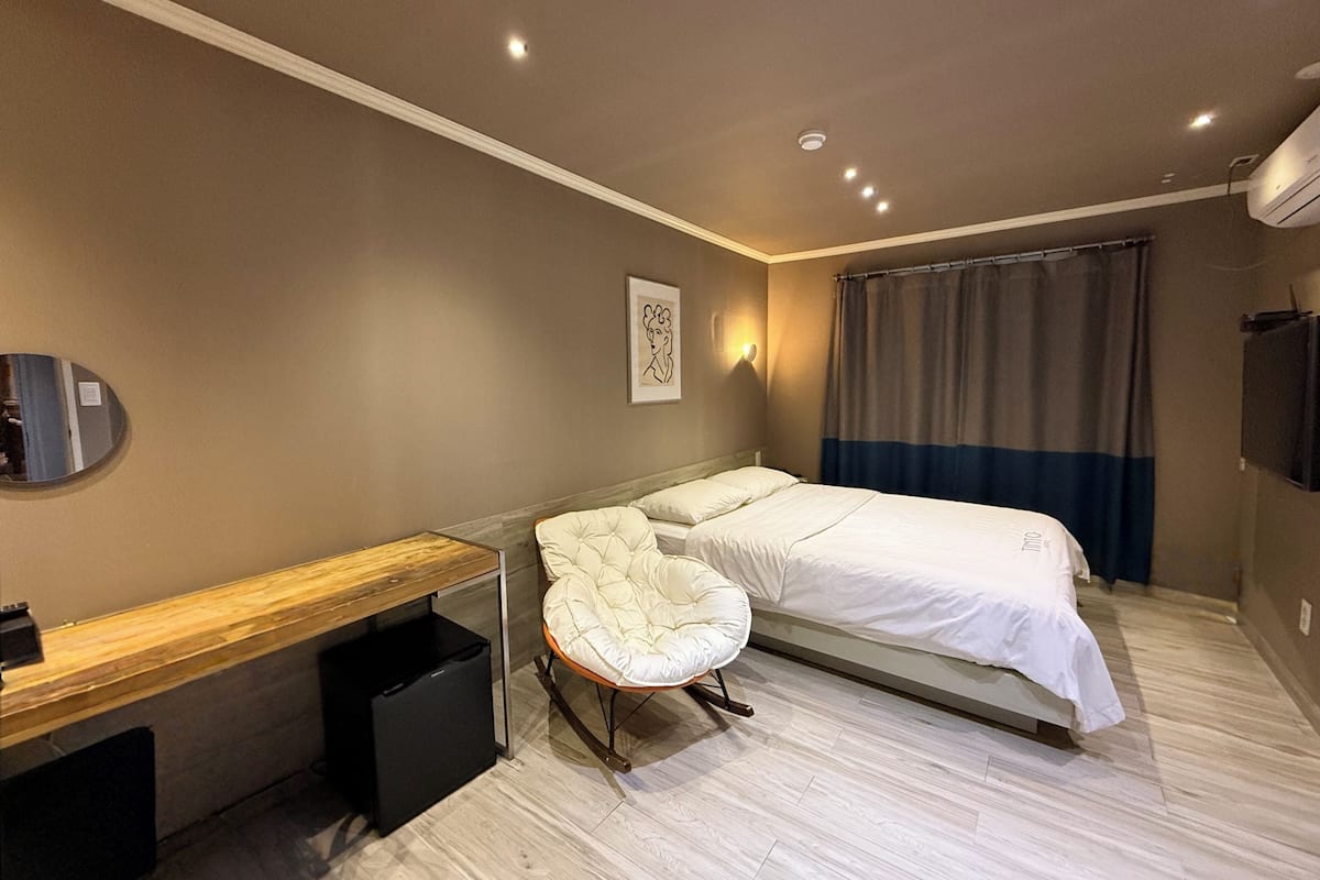 Ropa de cama de alta calidad, cubrecamas y colchones con pillow-top