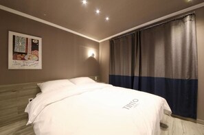 Premium bedding, down comforters, pillowtop beds, free WiFi