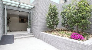 Front of property - Tinto Hotel (Busan)