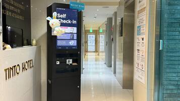 ์๋ฐ ์์ค ๋ด ํธ์ ์์ค/์๋น์ค