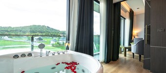 Pim Pool Villa Nan