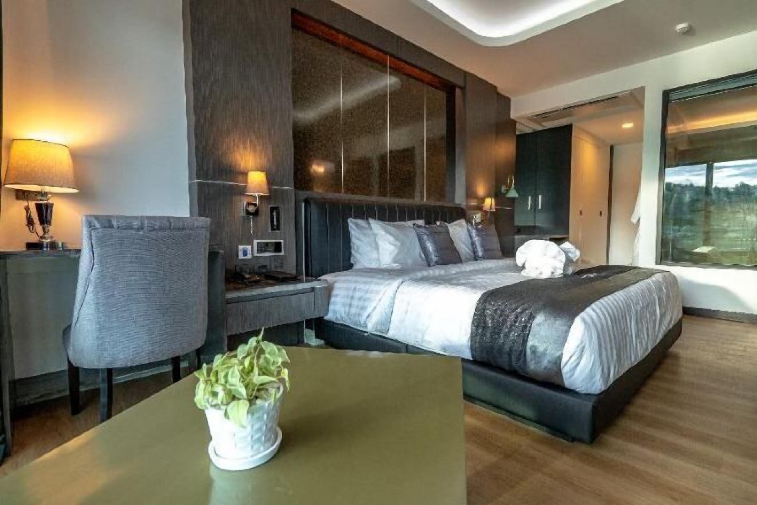 In-room safe, desk, blackout drapes, iron/ironing board