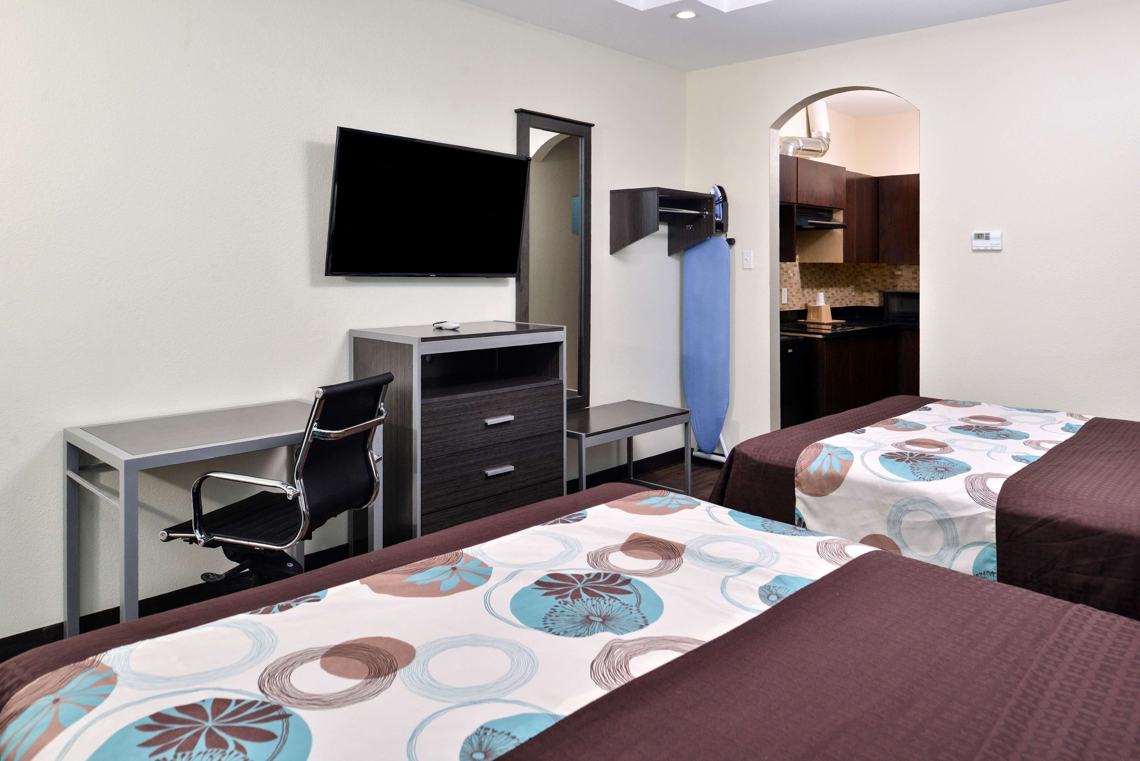 Great Relaxing Overnight Stay! 4 Relaxing Units, Near Jersey Meadow Golf Course! - Spring, TX