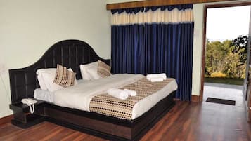 Premium bedding, down comforters, pillowtop beds, desk