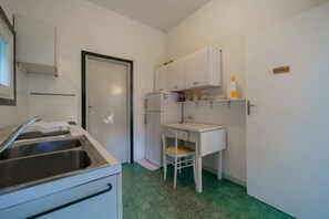 Kühlschrank, Geschirrspüler