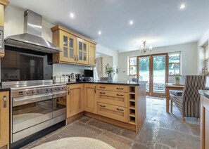 Refrigerador, horno, parrilla de estufa y lavavajillas 