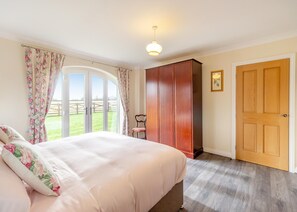2 bedrooms