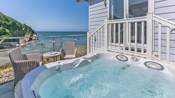 Bain à remous extérieur