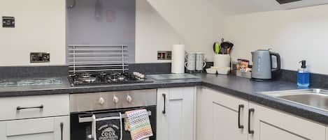 Fridge, oven, stovetop, toaster