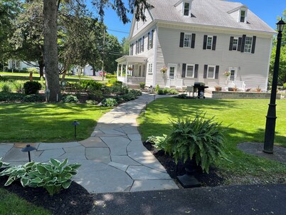 Historical Home in downtown Homer 