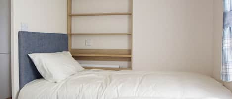 2 bedrooms
