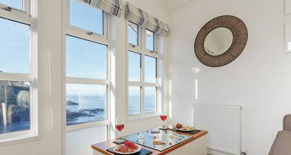 Driftwood Premier Sea View Cabin