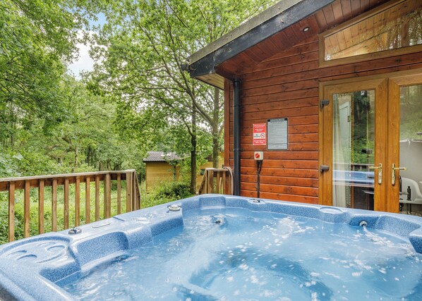 Baignoire à remous extérieure