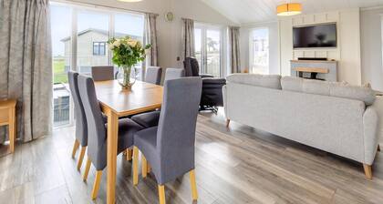 Chestnut Lodge (P/F) VIP