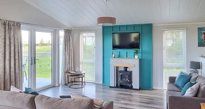 Chestnut Lodge (P/F) VIP