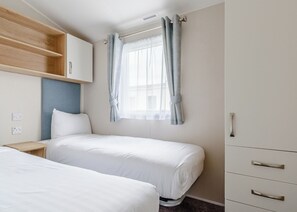 2 bedrooms - 12ft-wide very comfortable and spacious caravan with one double and one twin. (Roman Bank, Skegness)