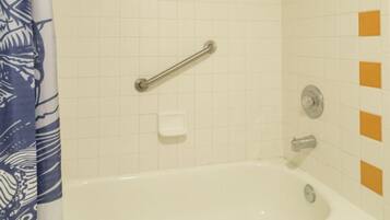 Townhome, 3 Bedrooms | Bathroom | Towels