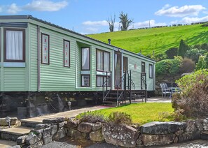Exterior - Traditional yet comfortable caravan with one double and one twin. (Dolgellau)