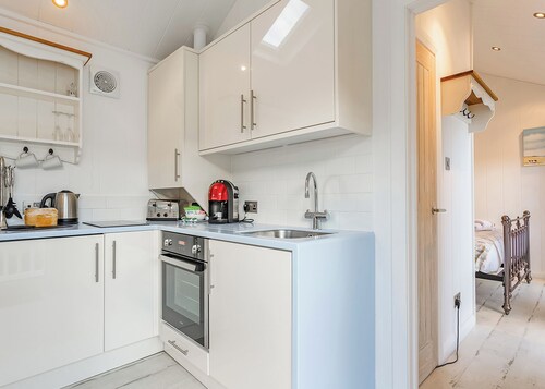 1 bedroom accommodation in Hele Bay, Ilfracombe