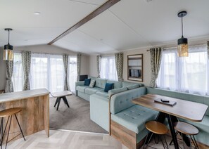 TV - 12ft-wide luxury caravan with one double and one twin. (Roman Bank, Skegness)