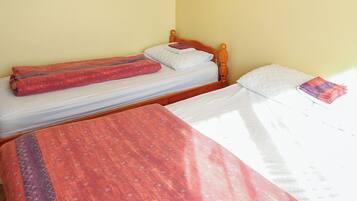 2 bedrooms