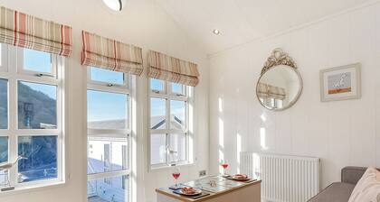 Larkstone Elegance Premier