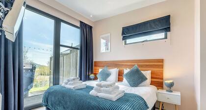 2 bedroom accommodation in Lewes