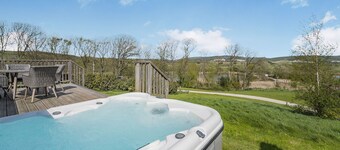 2 bedroom accommodation in Lewes