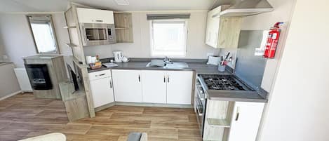 Fridge, oven, stovetop, toaster