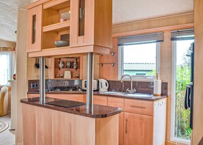 Kühlschrank, Ofen, Herdplatte, Toaster