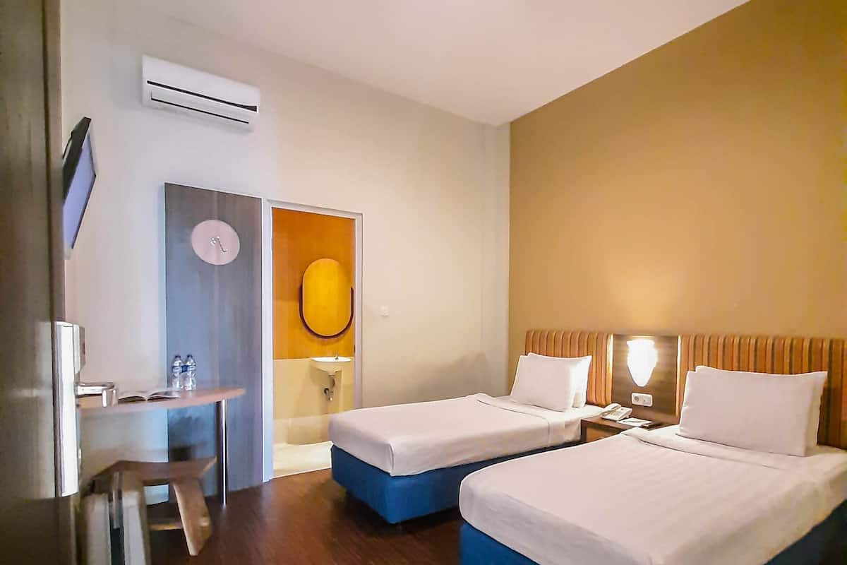 Habitación superior con 2 camas individuales, 2 habitaciones | Ropa de cama hipoalergénica, decoración personalizada y escritorio